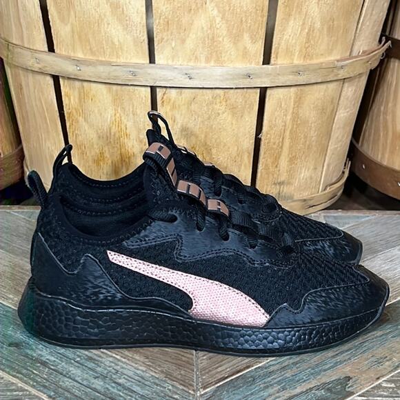 Puma Nrgy Neko Slim Black Metallic Rose Gold 193827-02 Sneakers Womens Size 6.5 - Picture 1 of 11